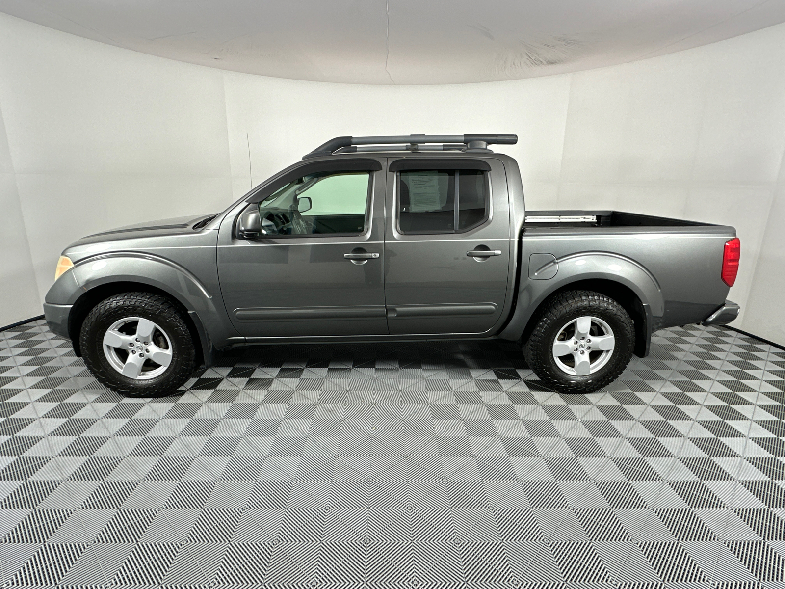 2006 Nissan Frontier LE 4