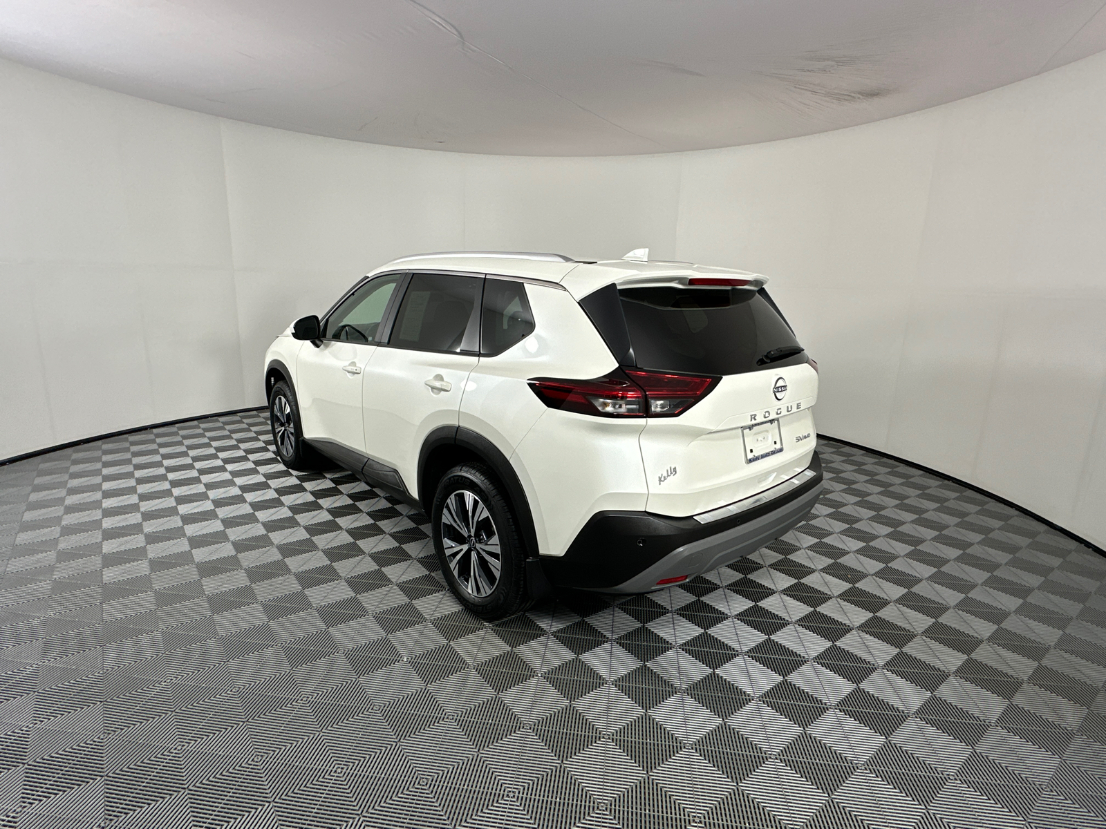 2023 Nissan Rogue SV 5