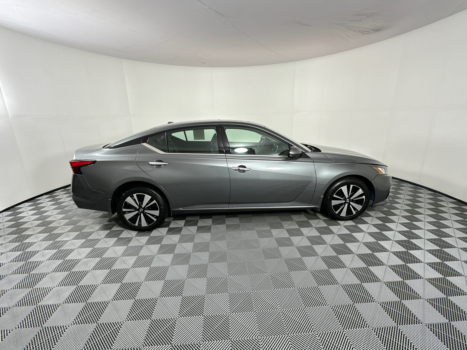 2019 Nissan Altima 2.5 SL 8