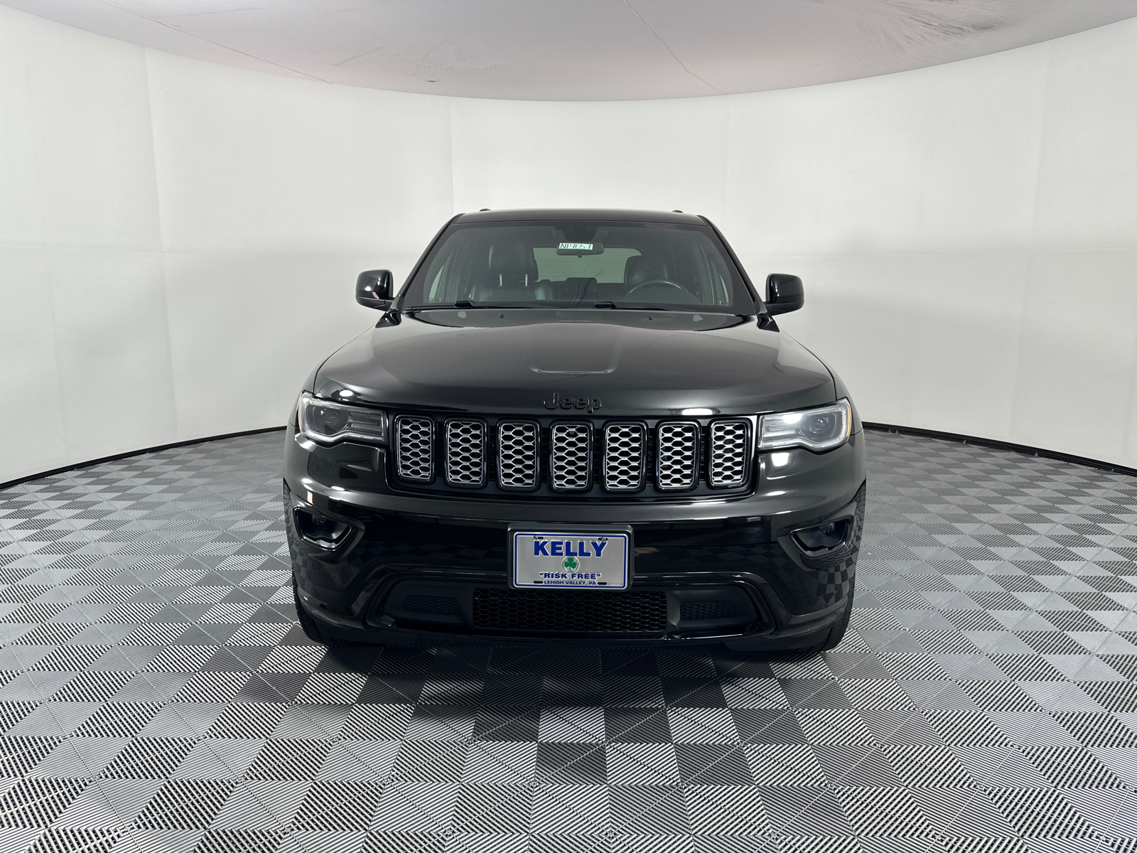 2021 Jeep Grand Cherokee Laredo X 2