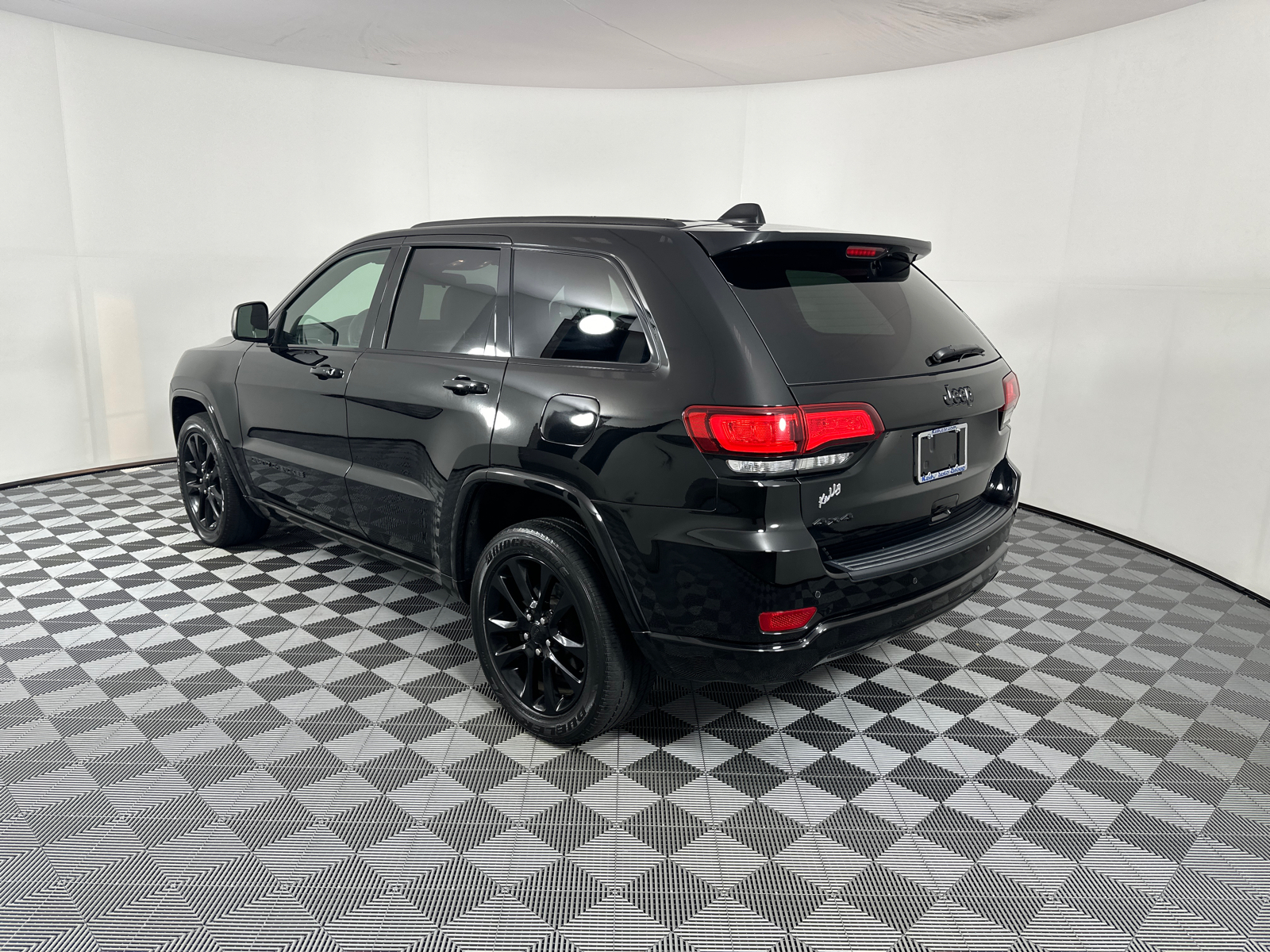 2021 Jeep Grand Cherokee Laredo X 5