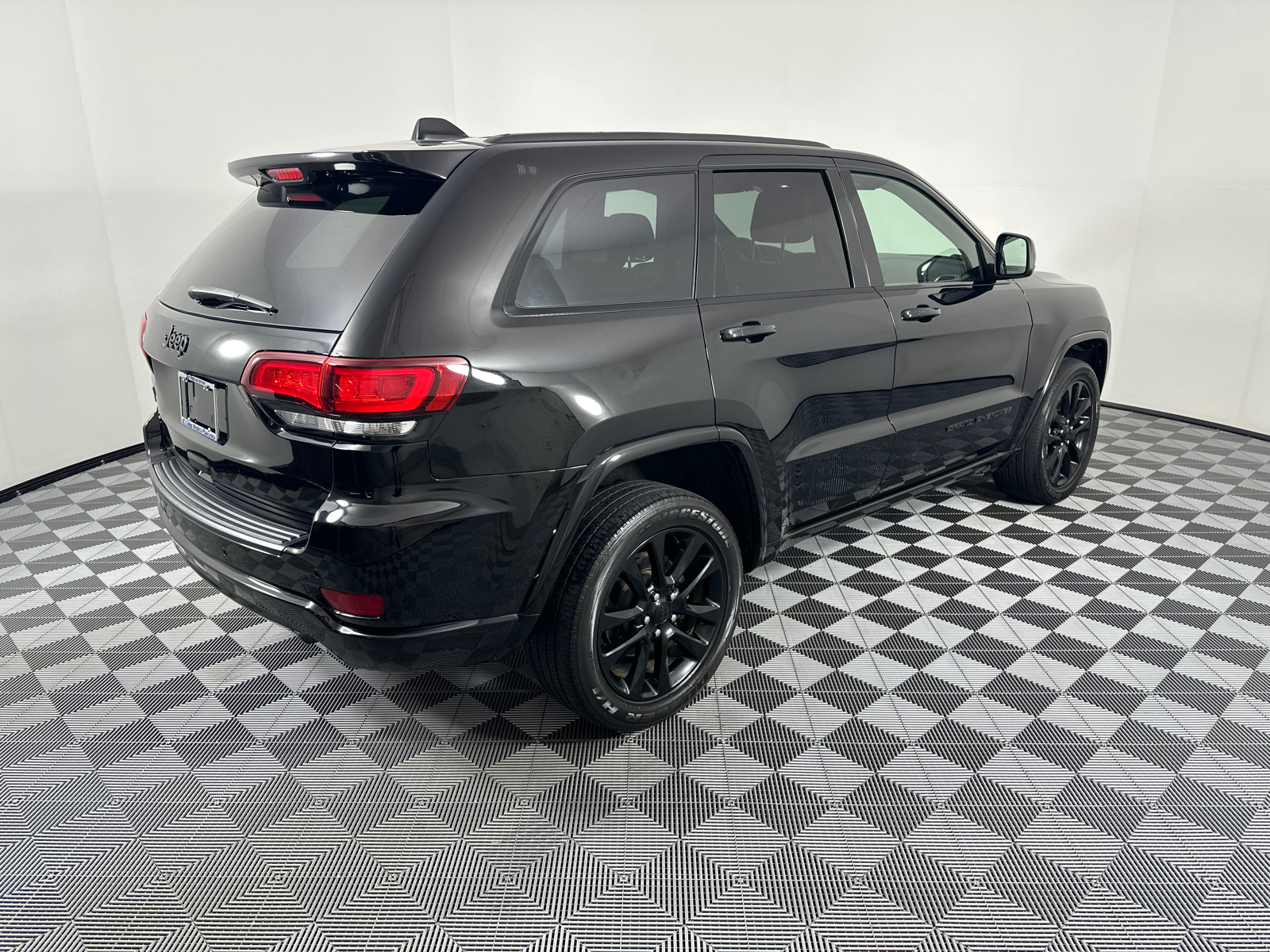 2021 Jeep Grand Cherokee Laredo X 7