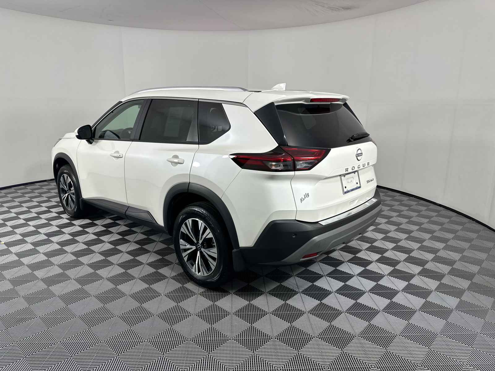 2023 Nissan Rogue SV 5