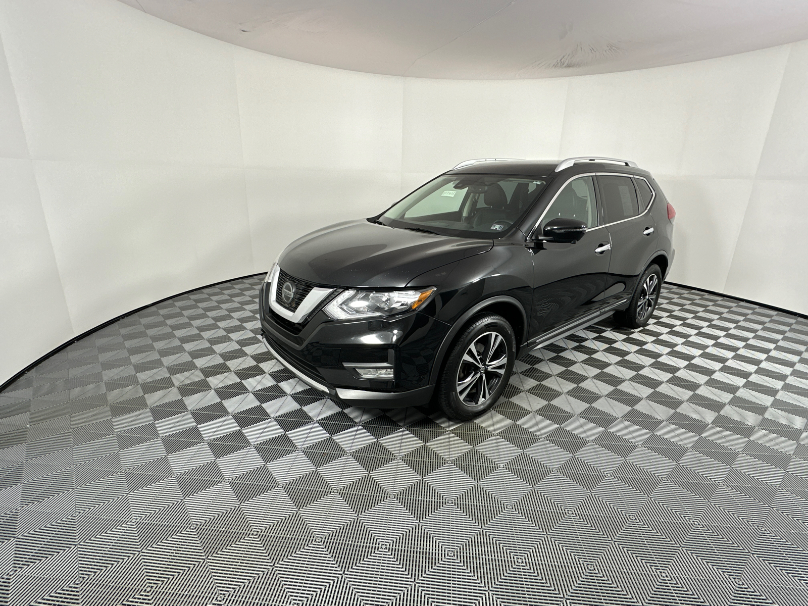 2018 Nissan Rogue SL 3