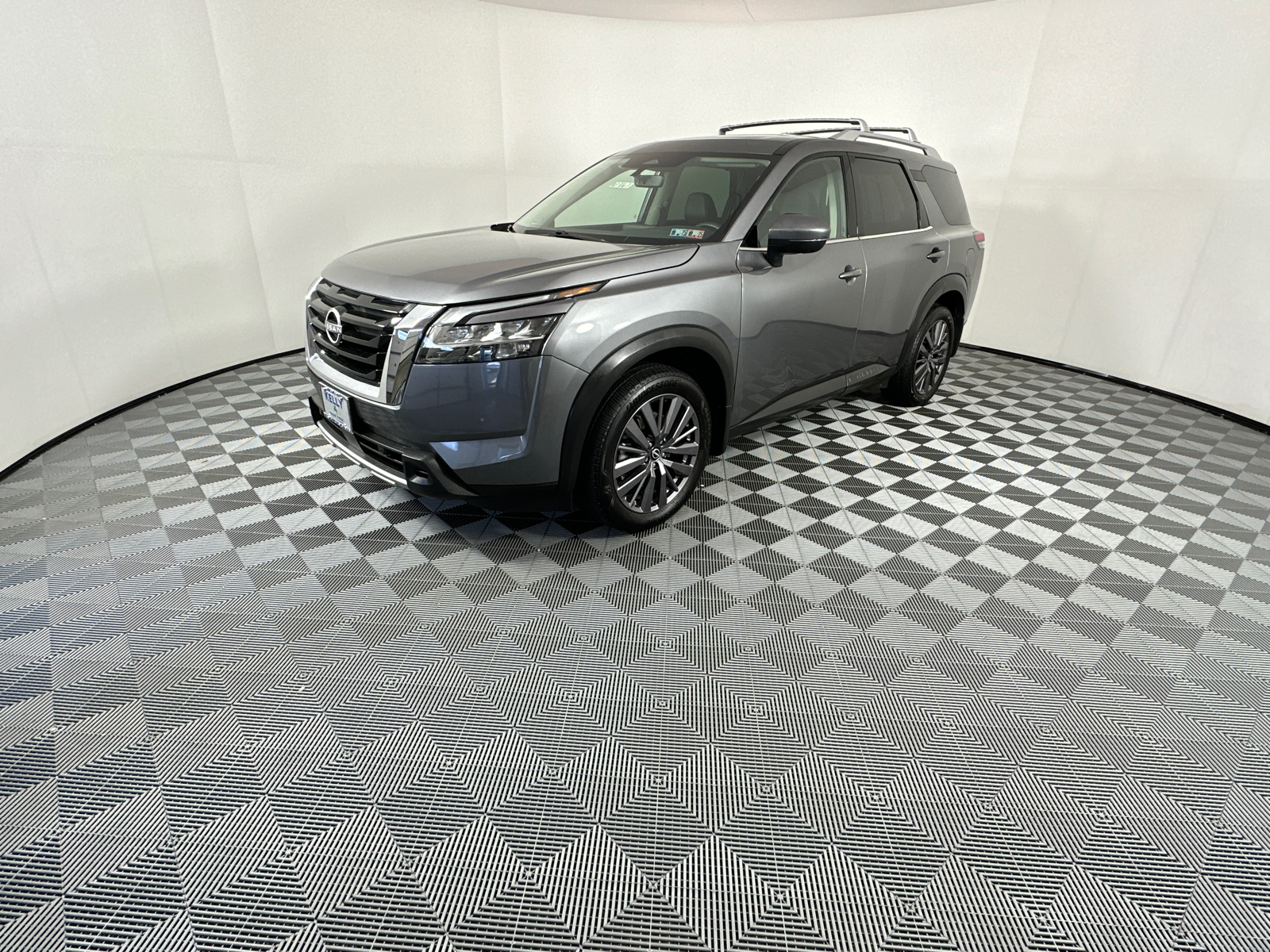 2023 Nissan Pathfinder SL 3