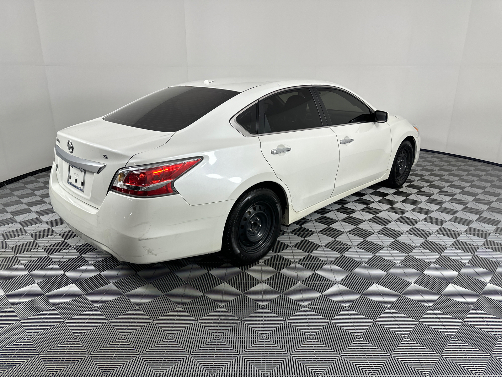 2015 Nissan Altima 2.5 S 7