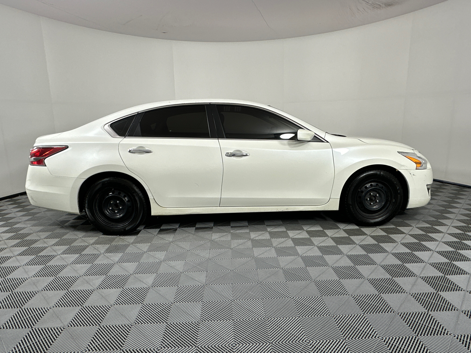 2015 Nissan Altima 2.5 S 8