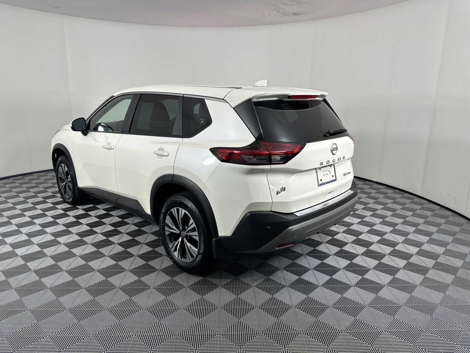 2023 Nissan Rogue SV 5