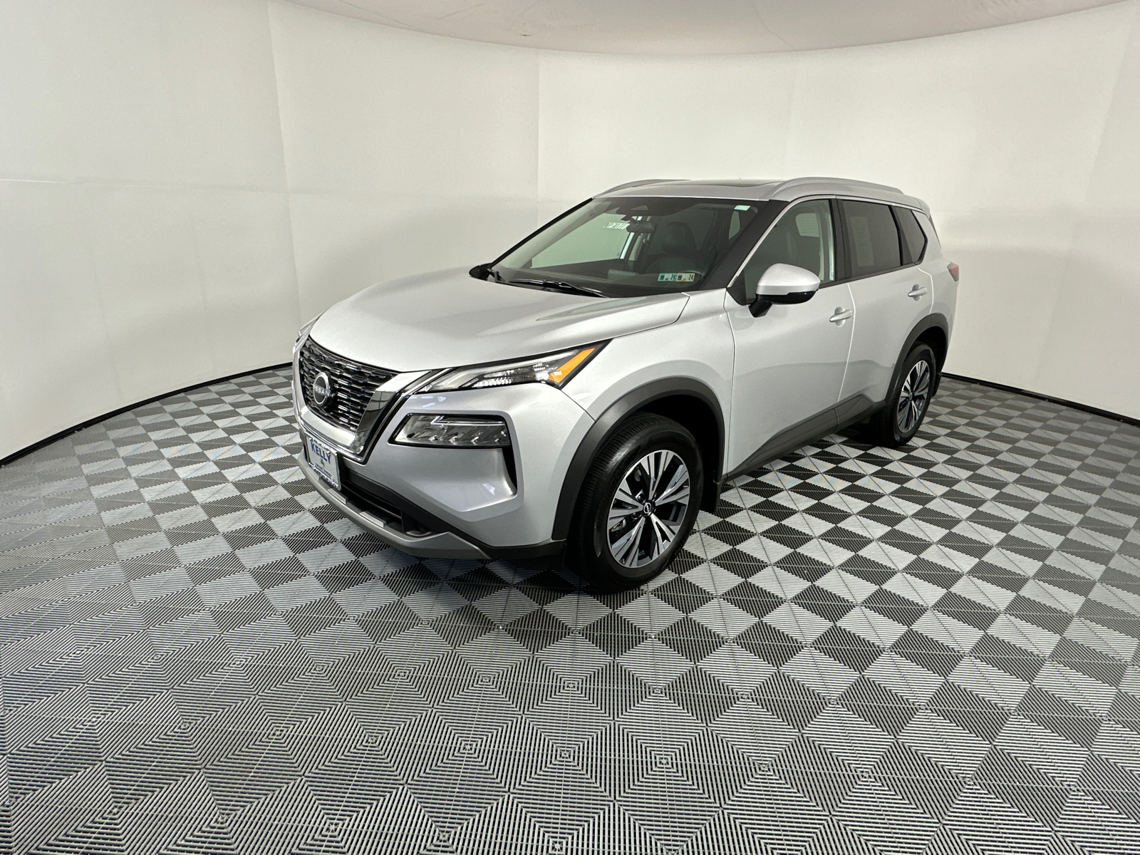 2023 Nissan Rogue SV 3