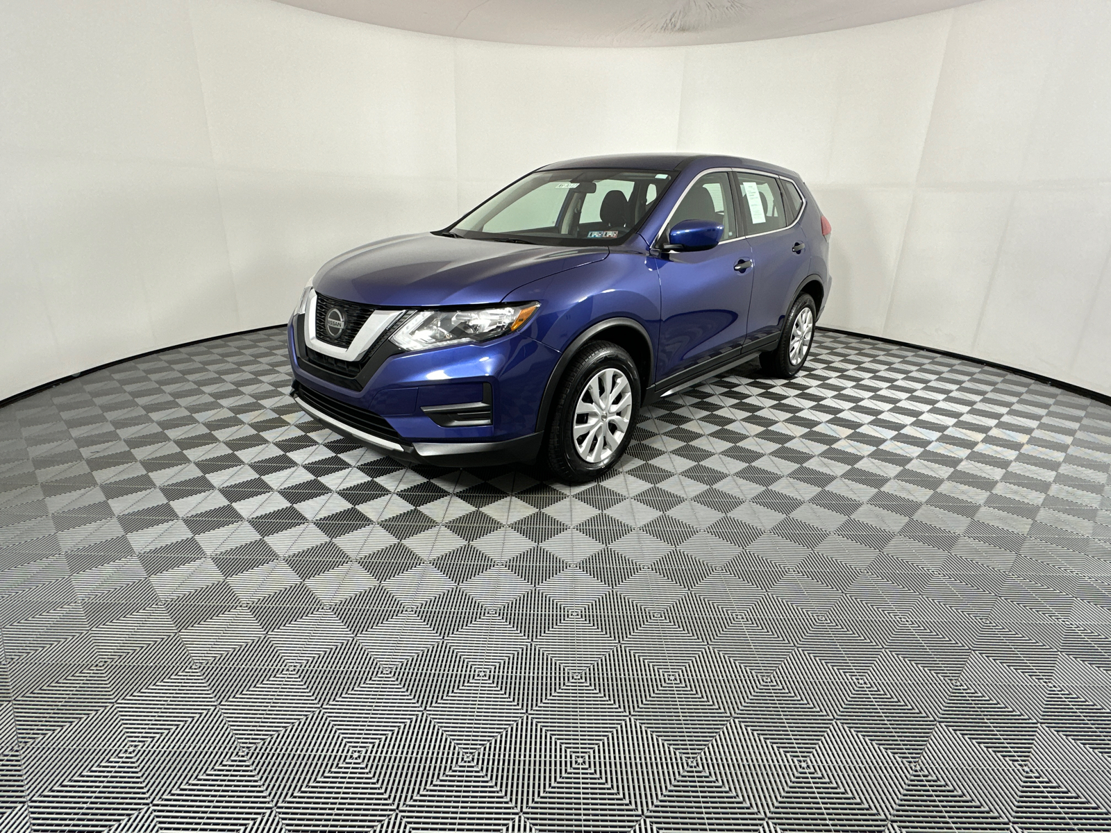 2018 Nissan Rogue S 3