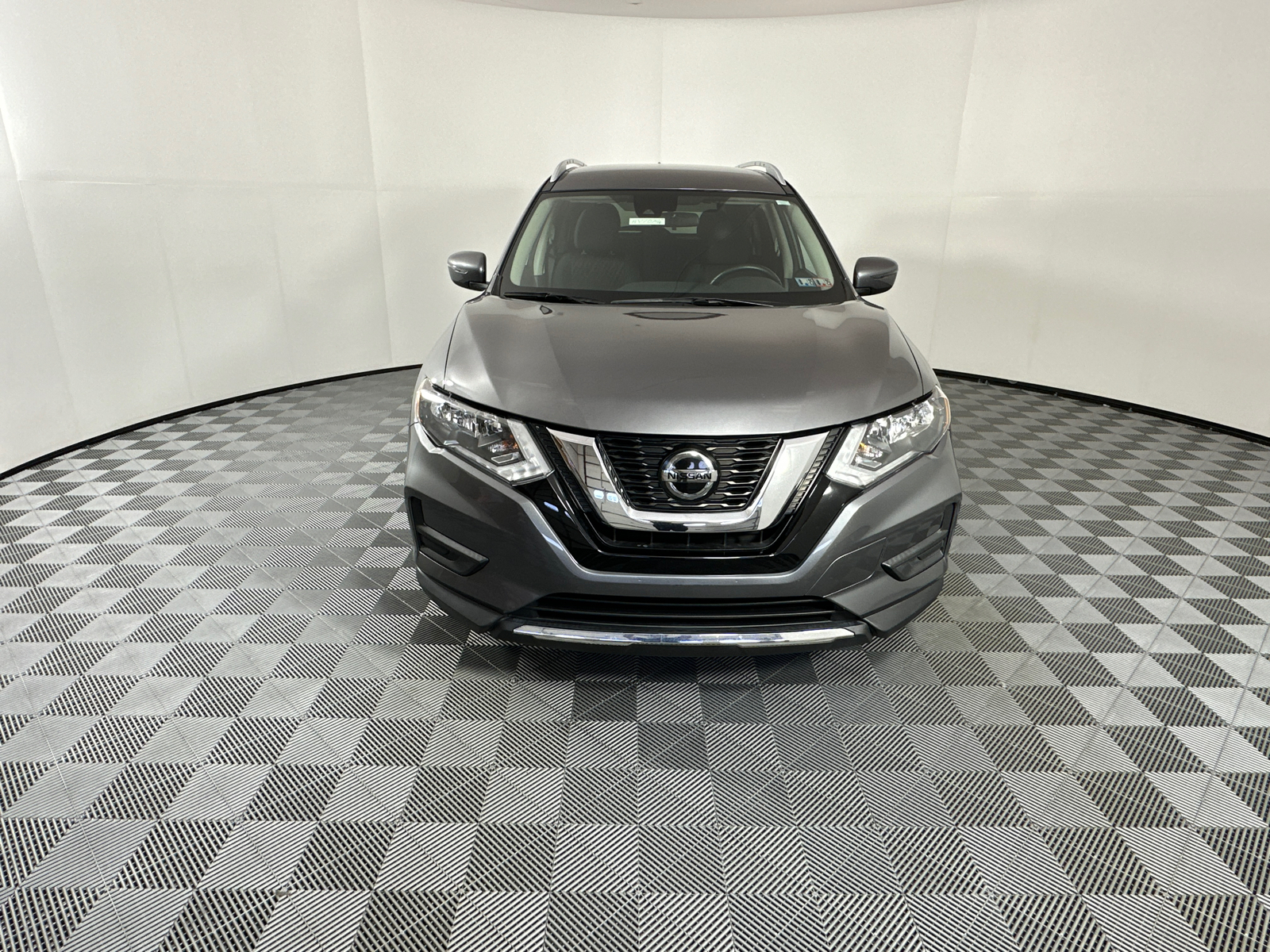 2019 Nissan Rogue S 2