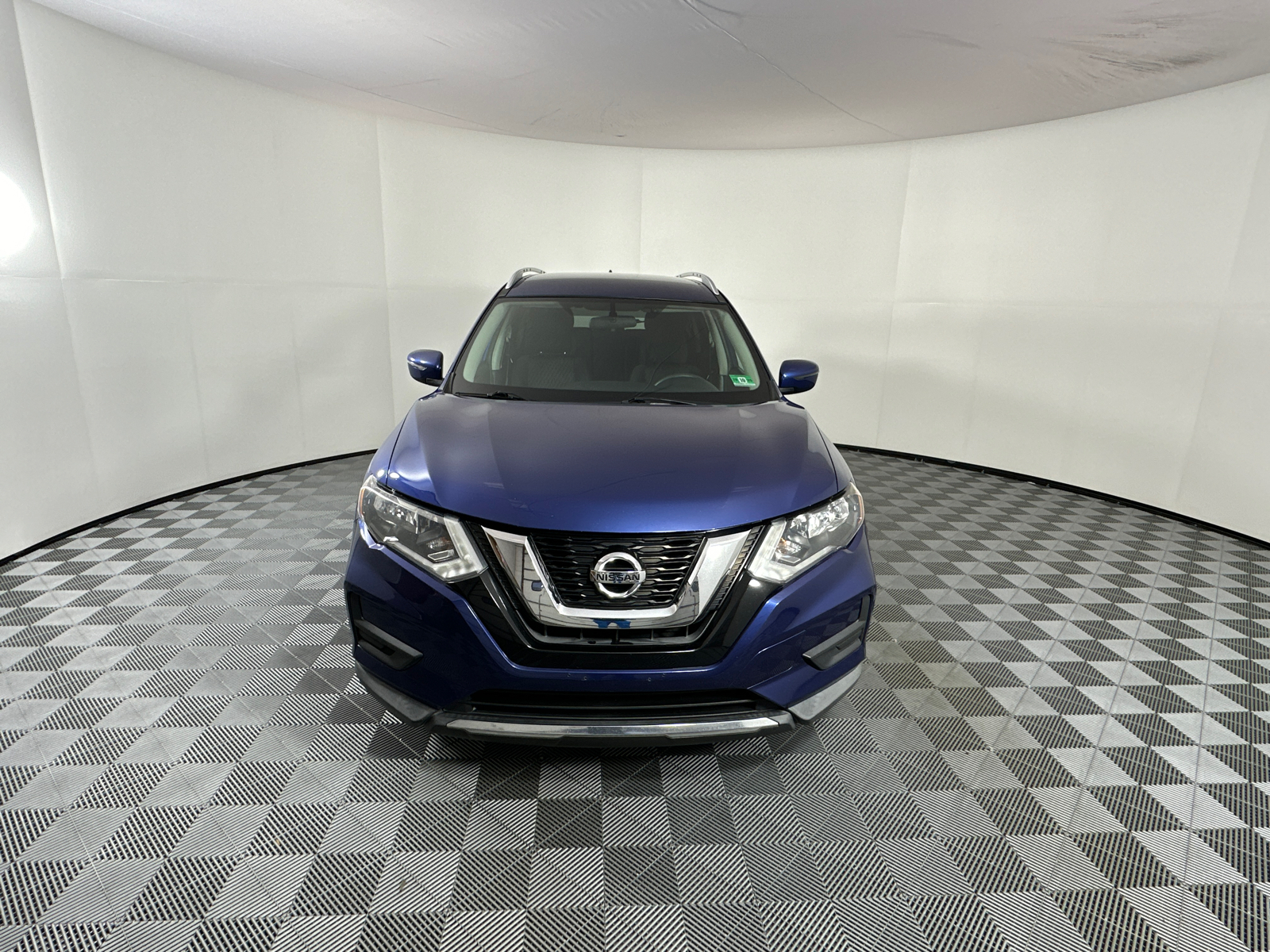 2017 Nissan Rogue SV 2