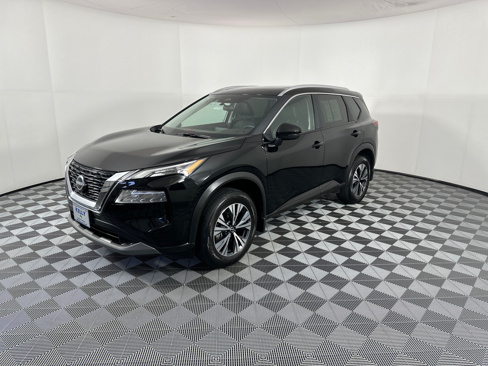 2023 Nissan Rogue SV 3