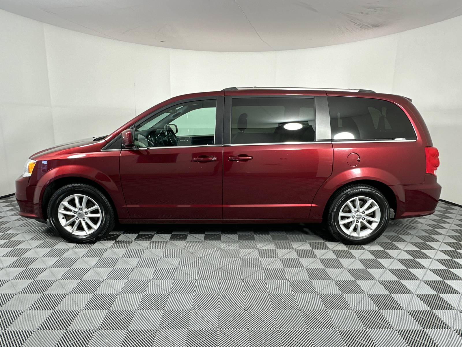 2019 Dodge Grand Caravan SXT 4