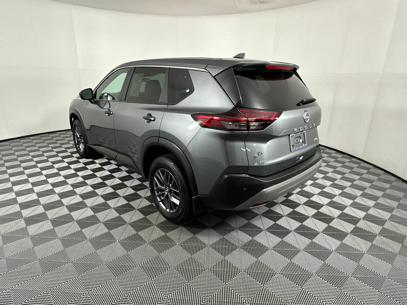 2023 Nissan Rogue S 5