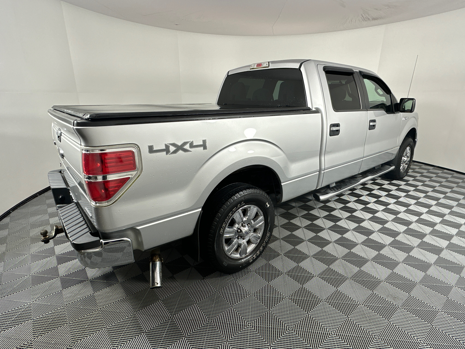 2012 Ford F-150  7