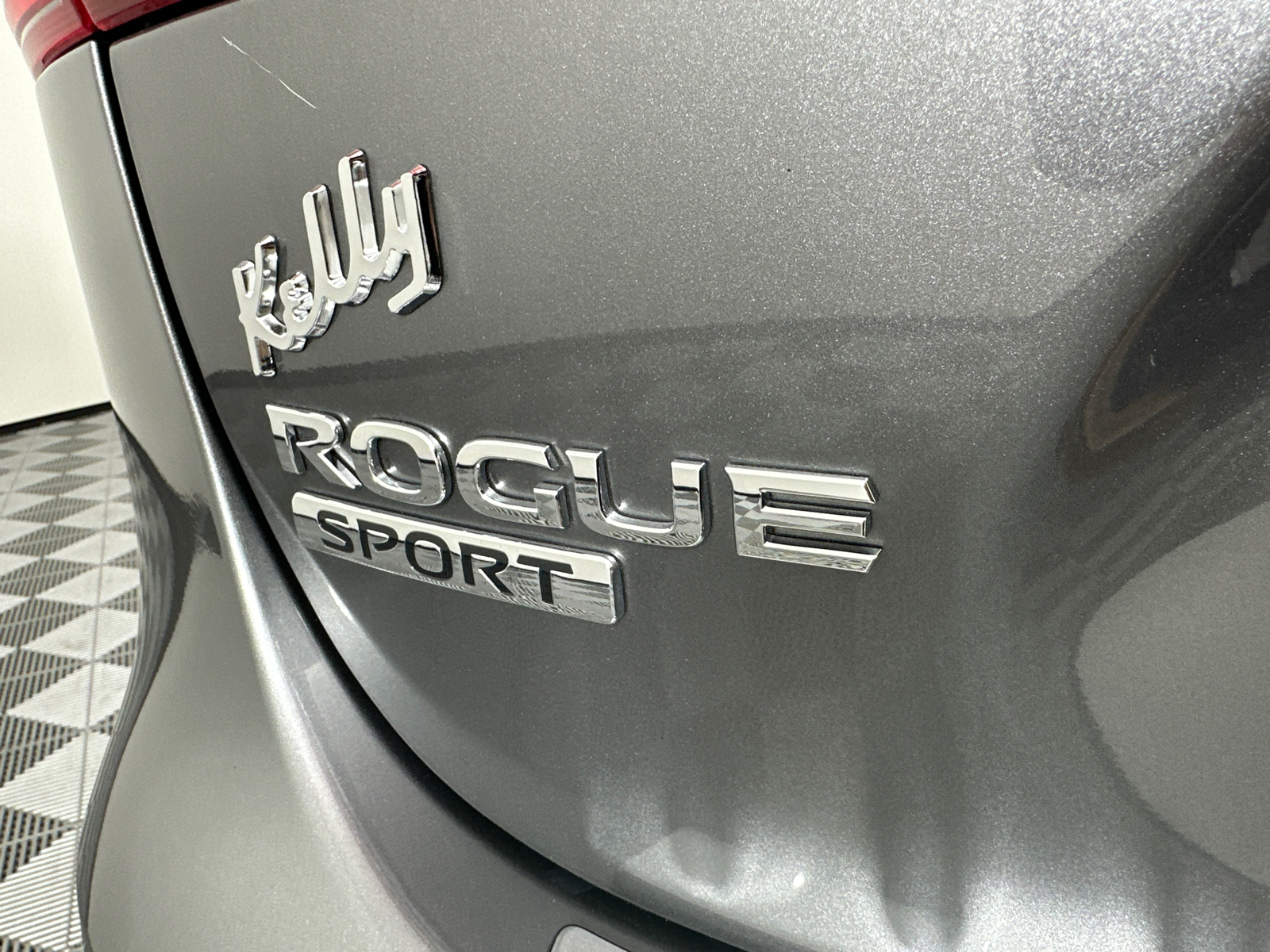 2022 Nissan Rogue Sport SL 9