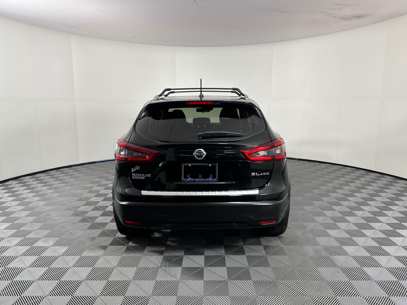 2022 Nissan Rogue Sport SL 6