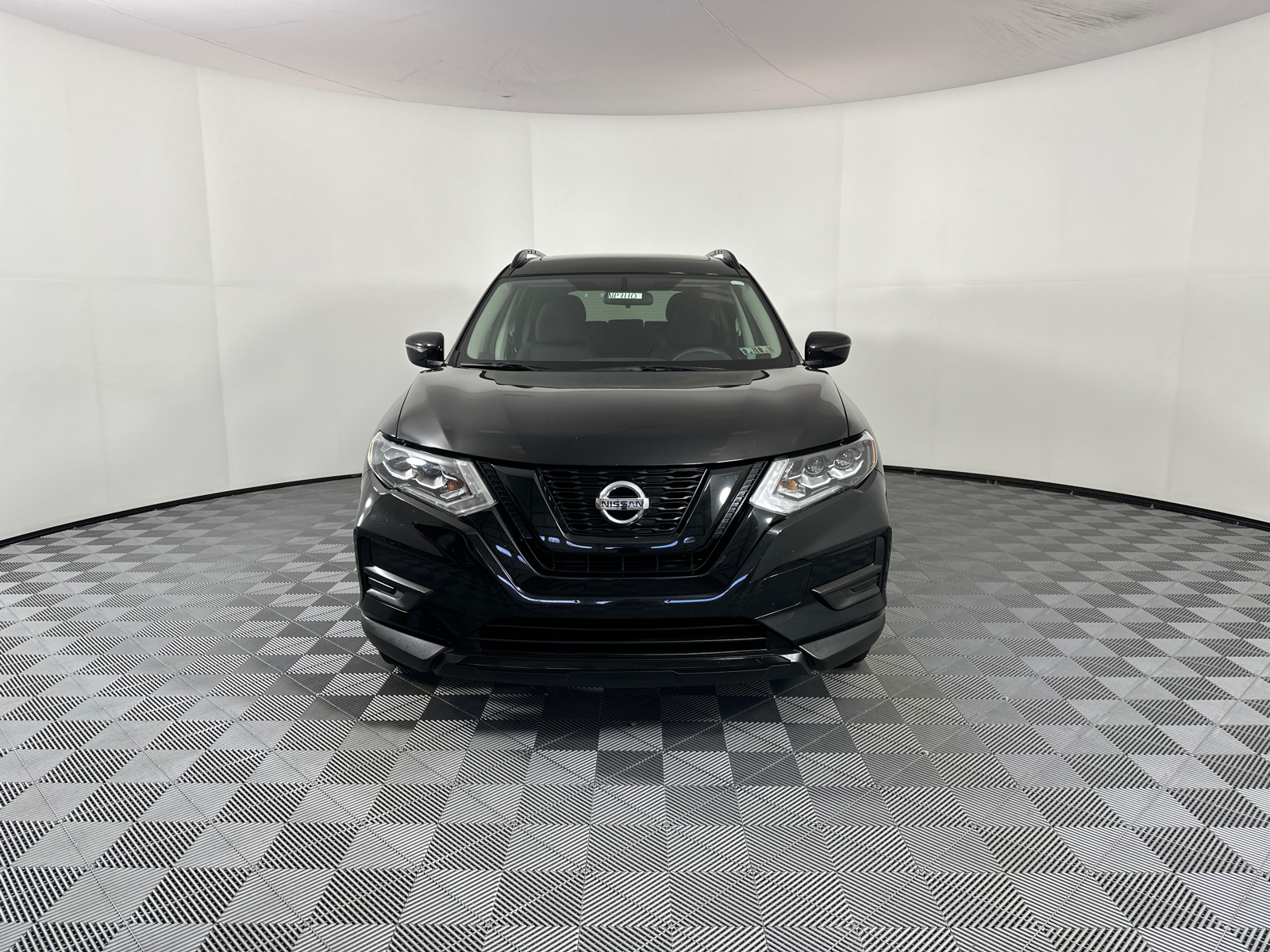 2017 Nissan Rogue SV 2