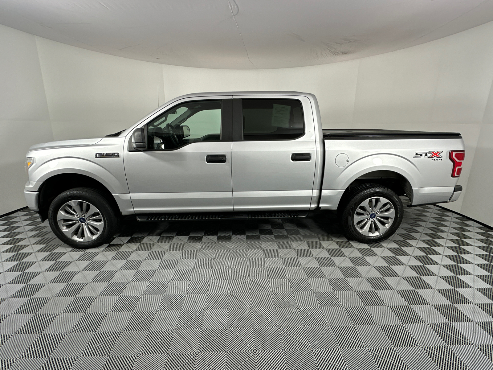 2018 Ford F-150 XL 4