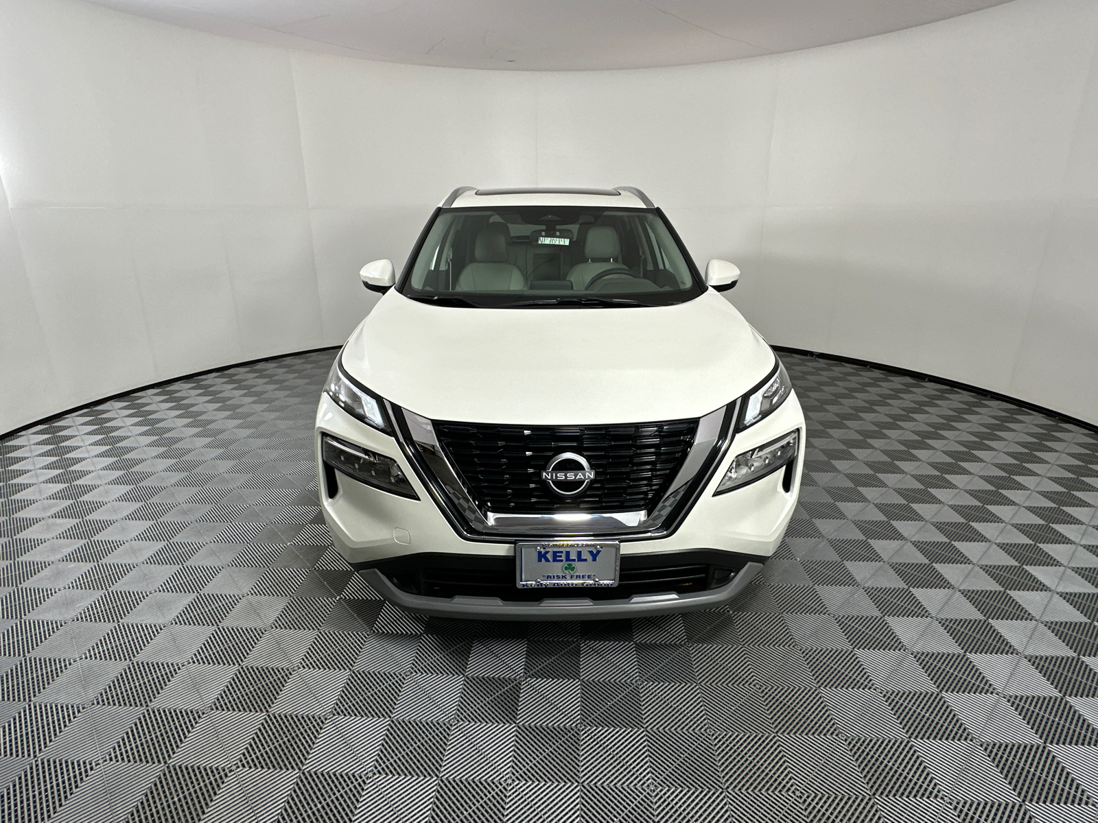 2023 Nissan Rogue SV 2