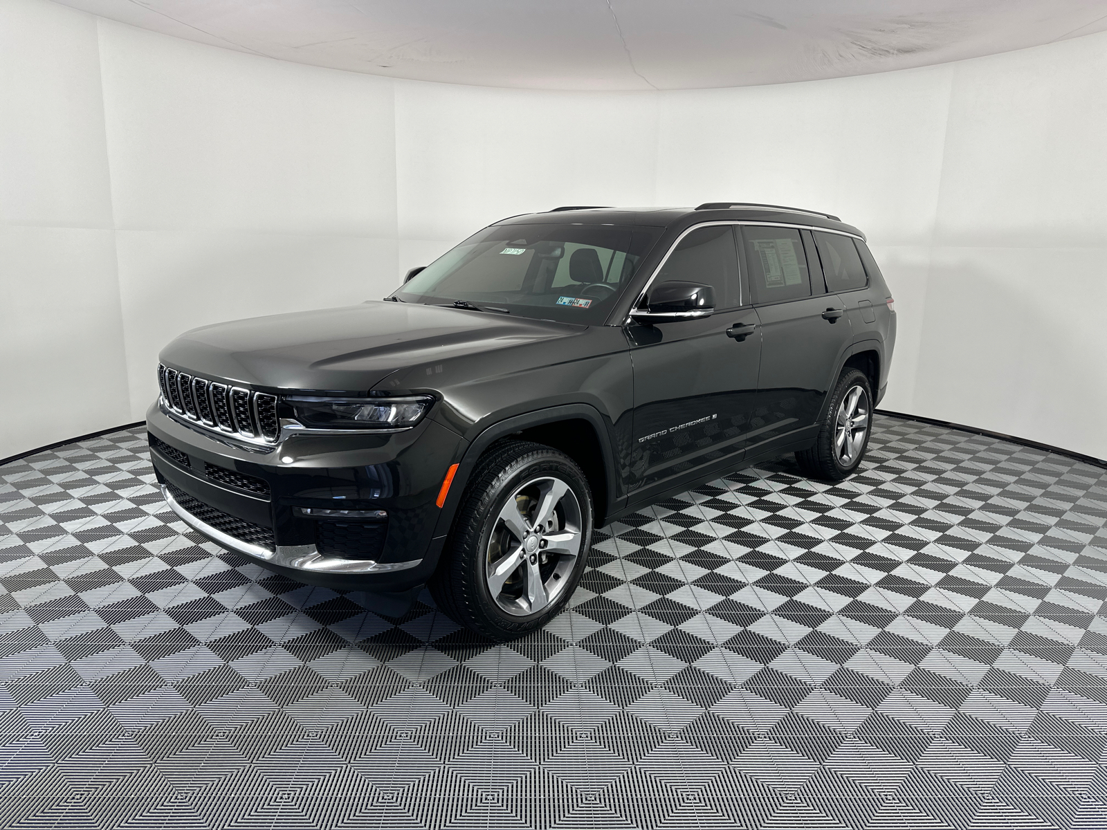 2021 Jeep Grand Cherokee L Limited 3