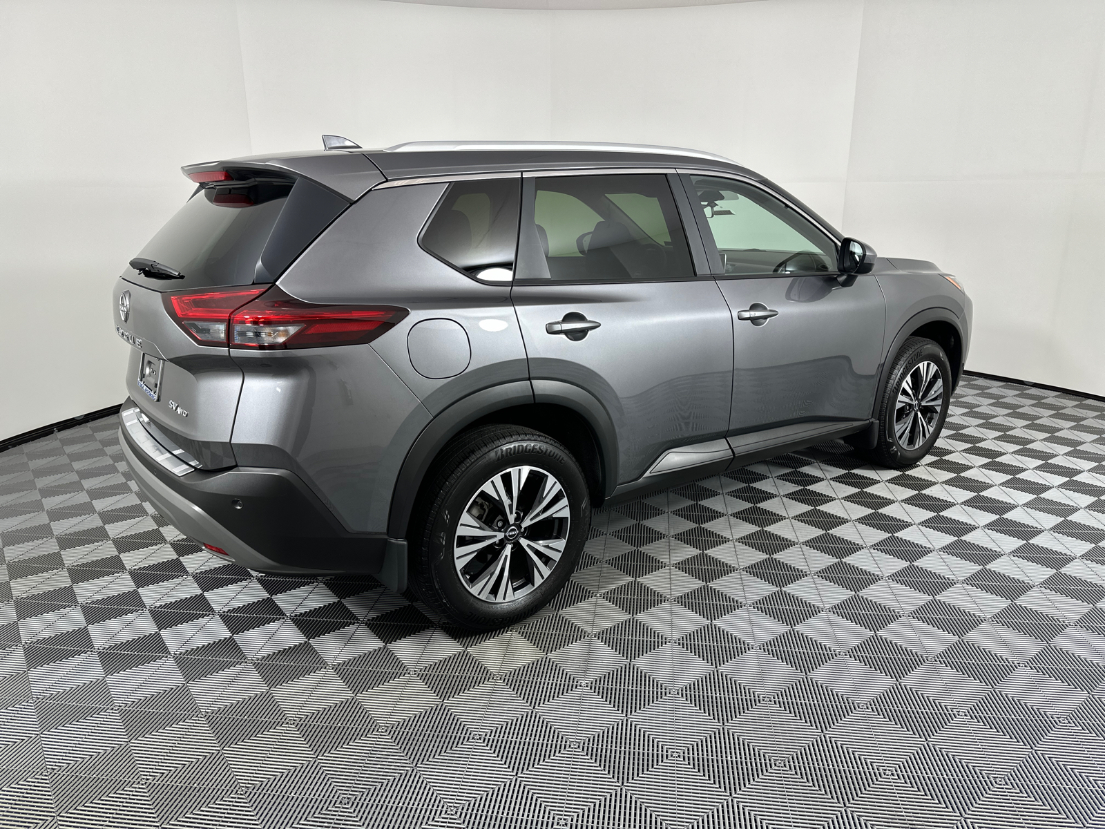 2023 Nissan Rogue SV 7