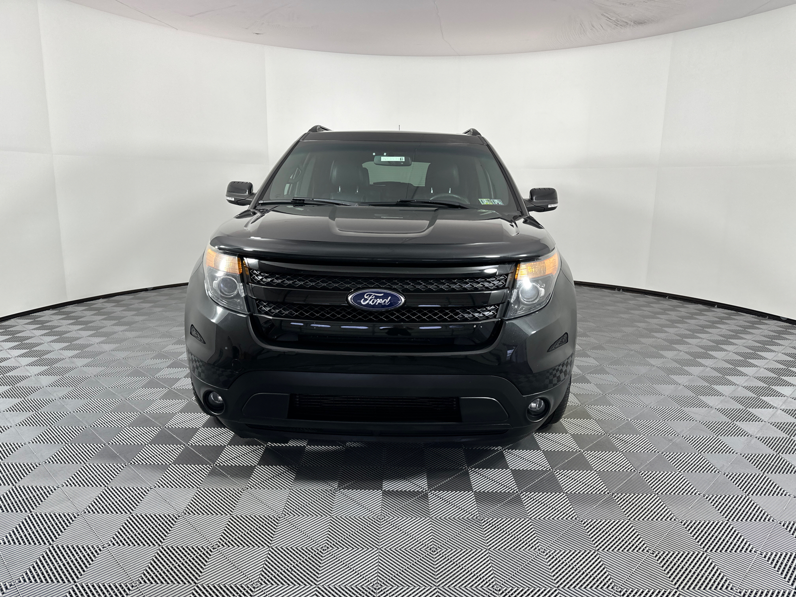 2013 Ford Explorer Sport 2