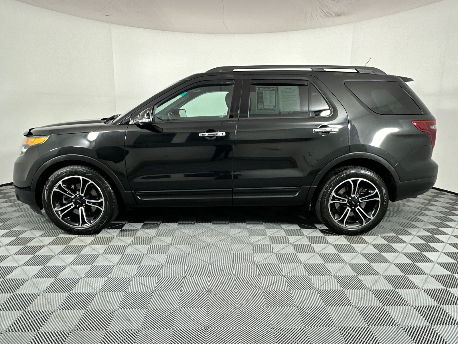 2013 Ford Explorer Sport 4