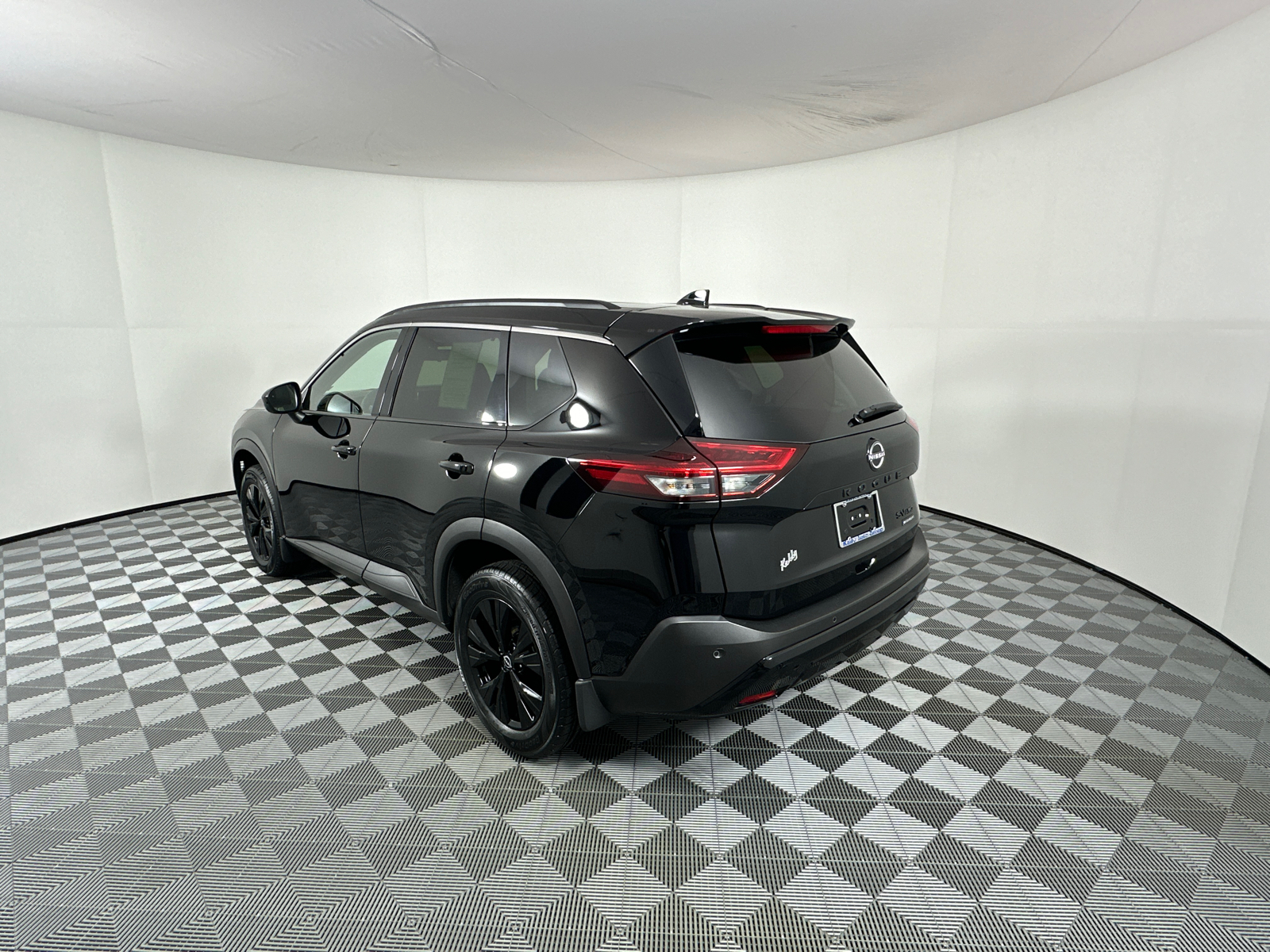 2023 Nissan Rogue SV 5