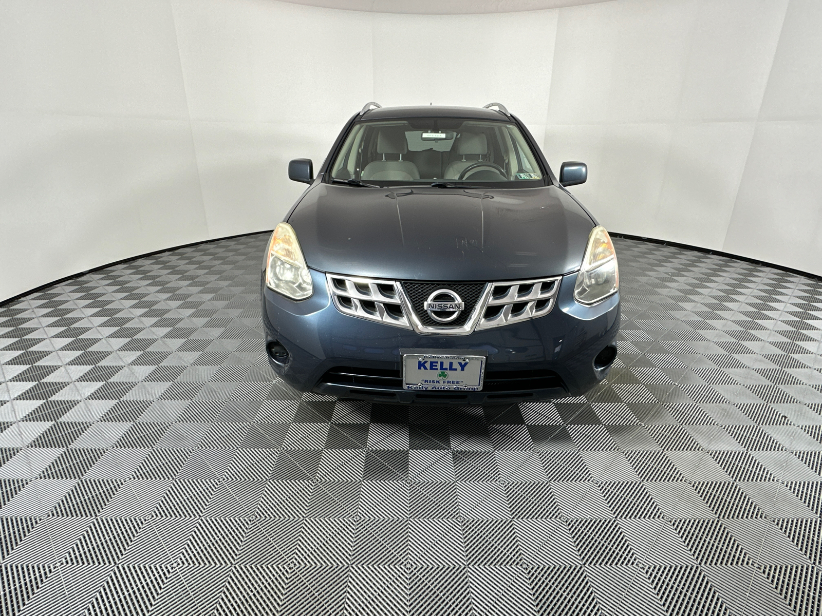 2013 Nissan Rogue SV 2