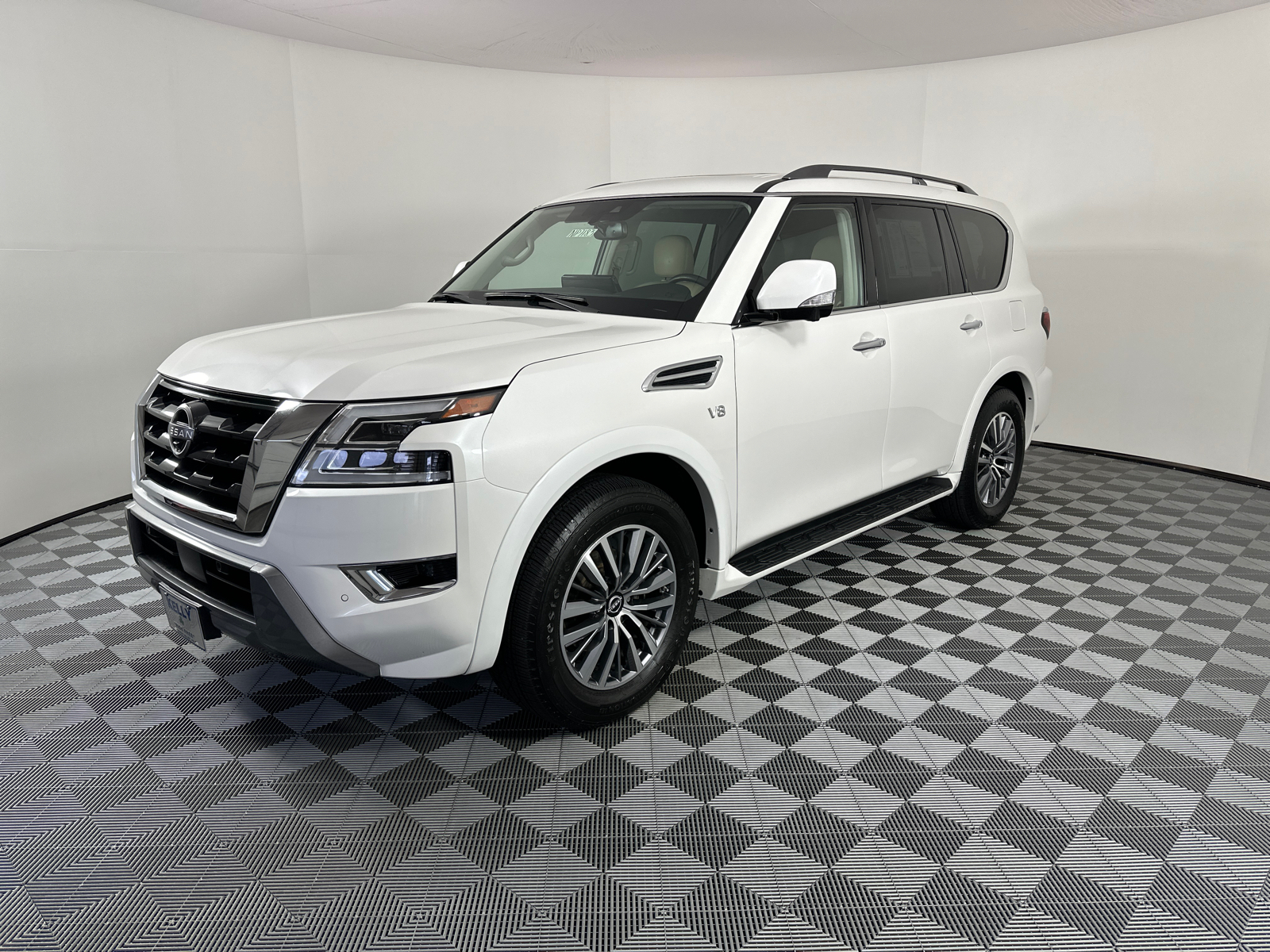 2022 Nissan Armada SL 3