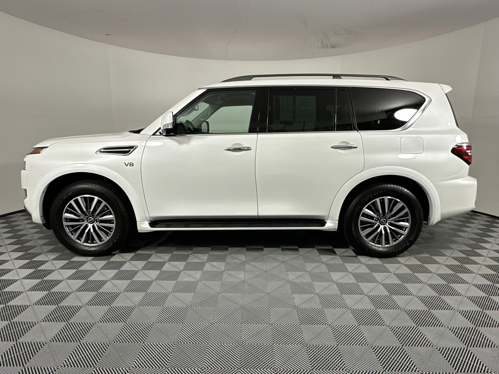 2022 Nissan Armada SL 4