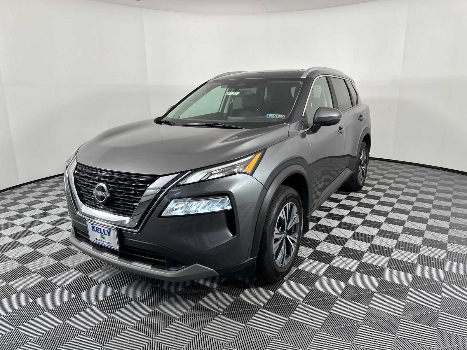 2023 Nissan Rogue SV 3