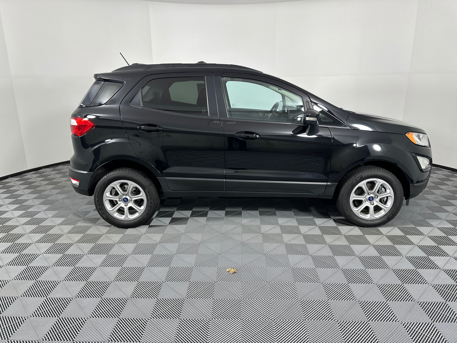 2020 Ford EcoSport SE 8