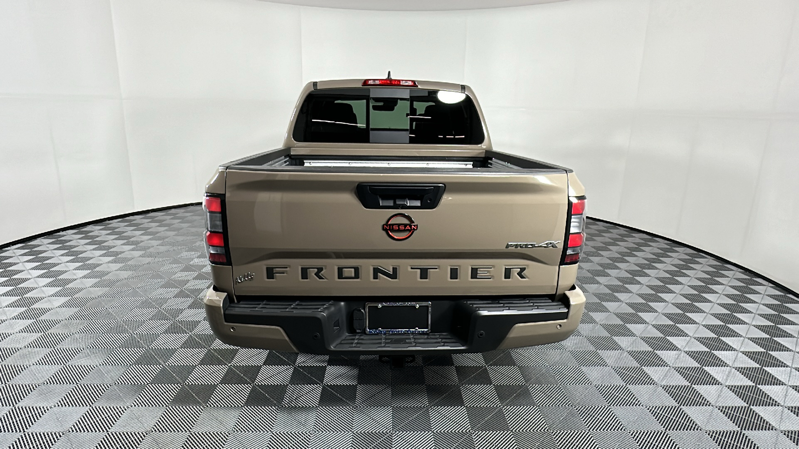 2023 Nissan Frontier  6