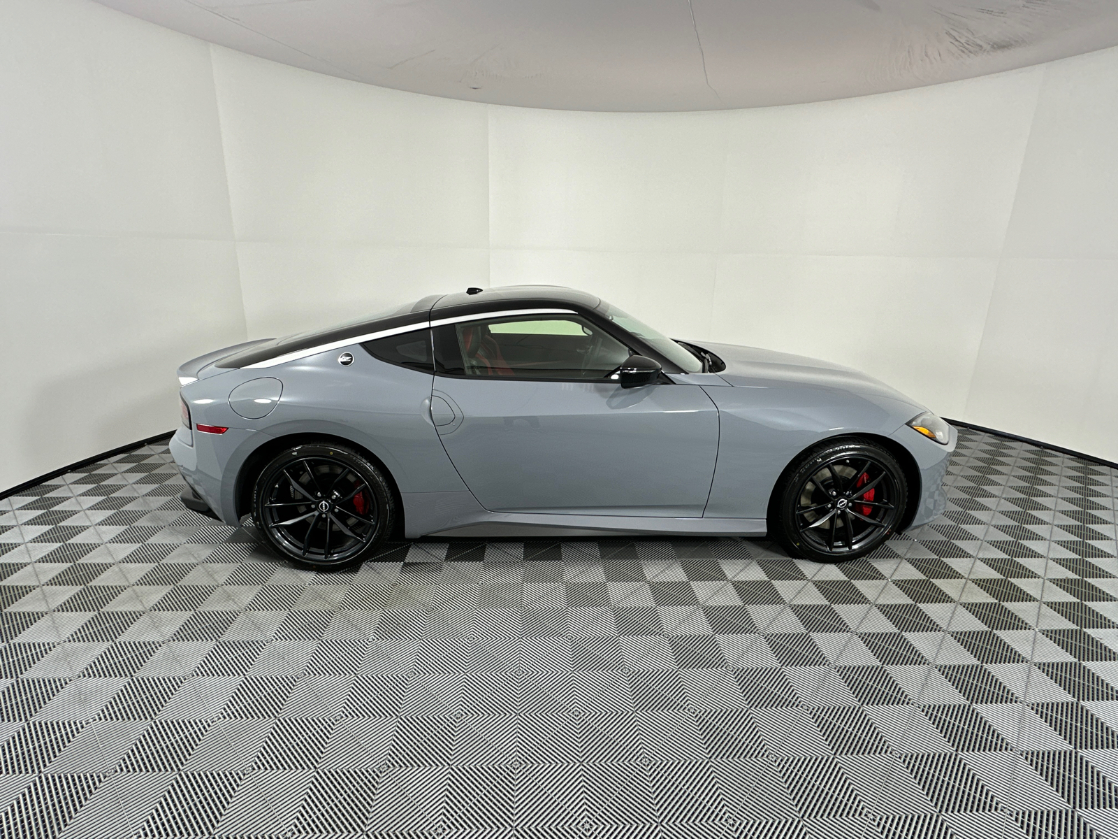 2024 Nissan Z  8