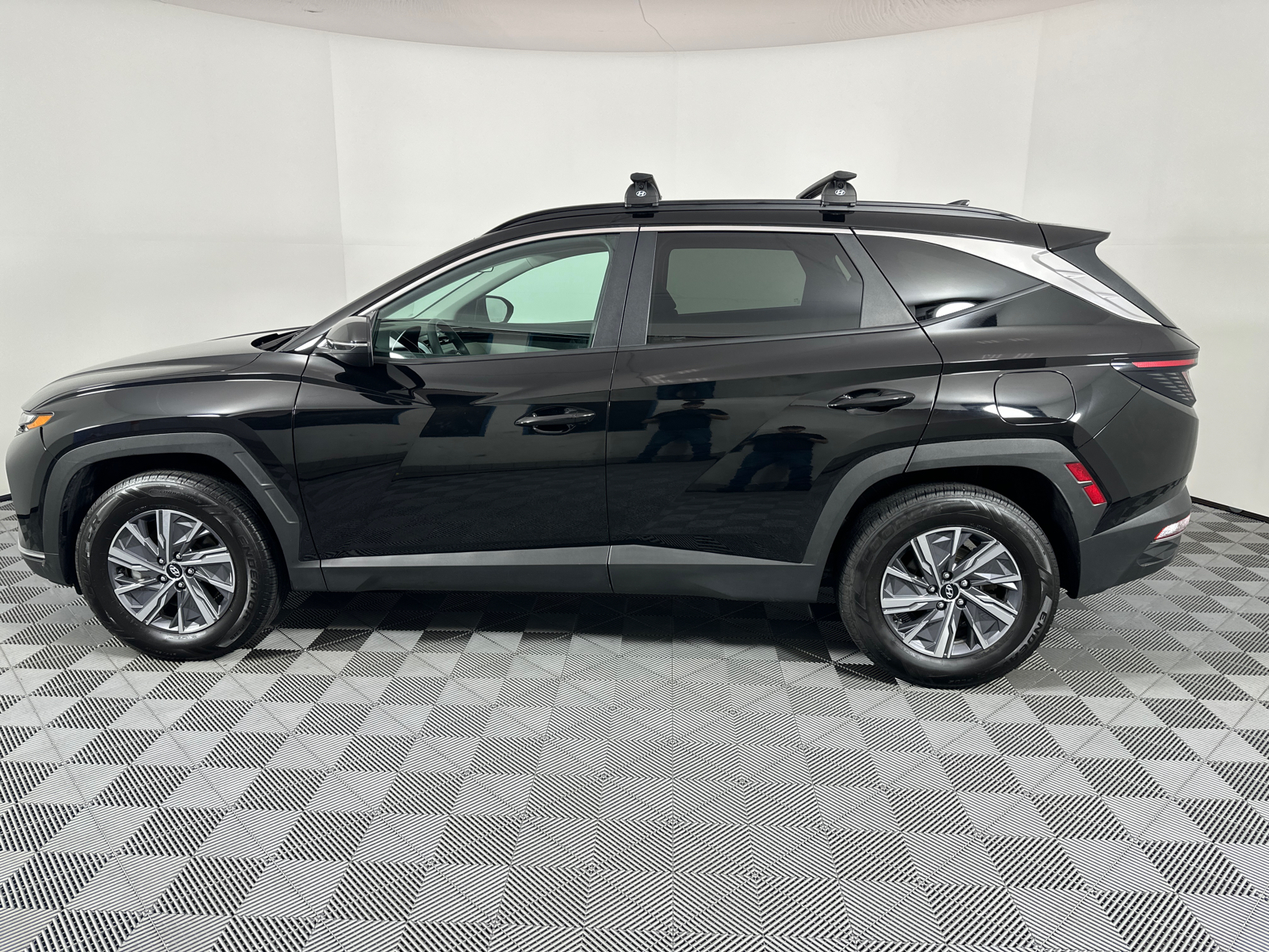 2023 Hyundai TUCSON Hybrid  4