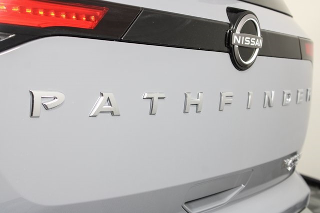 2023 Nissan Pathfinder Platinum 6