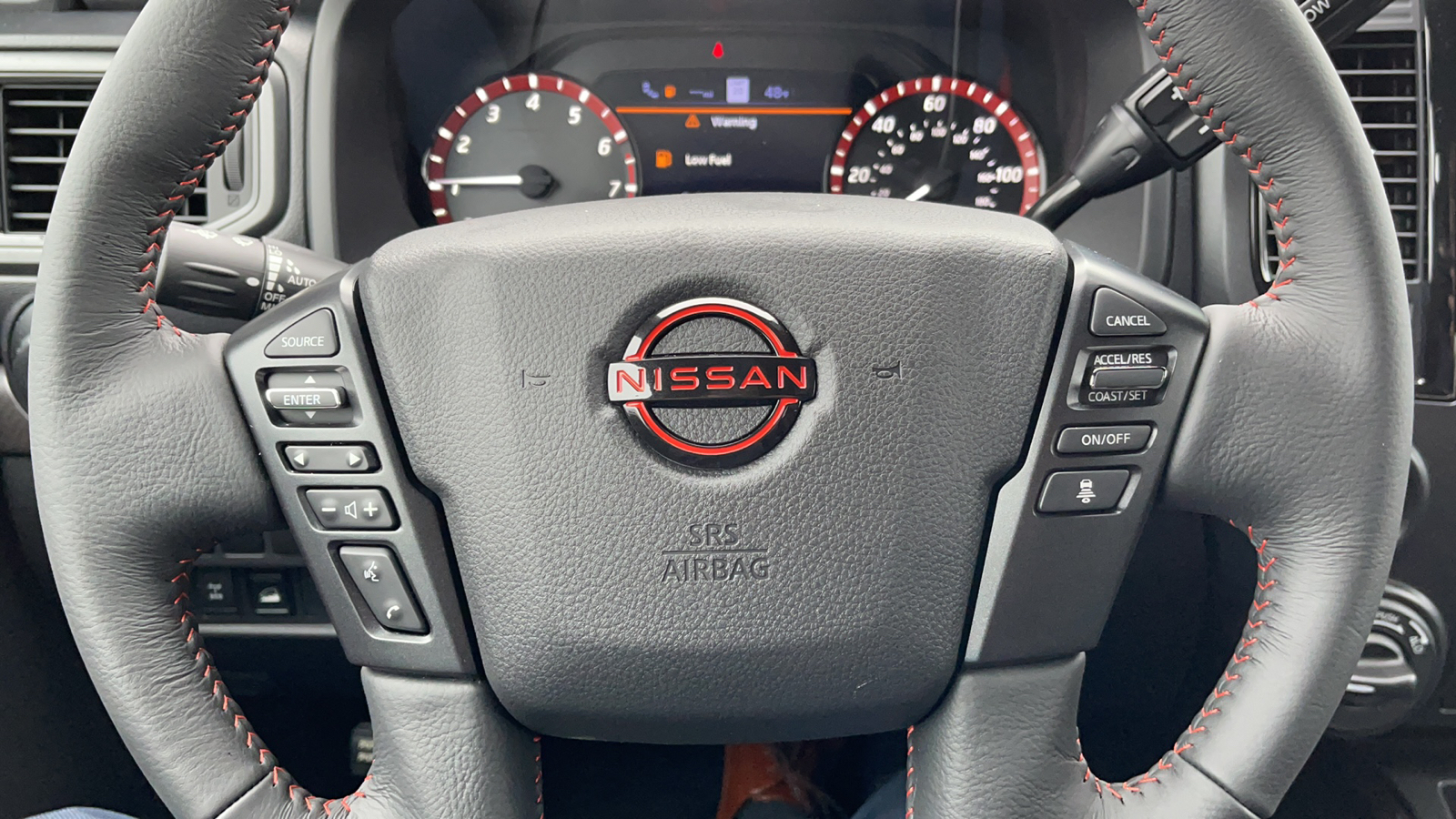 2023 Nissan Titan PRO4X Crew 26