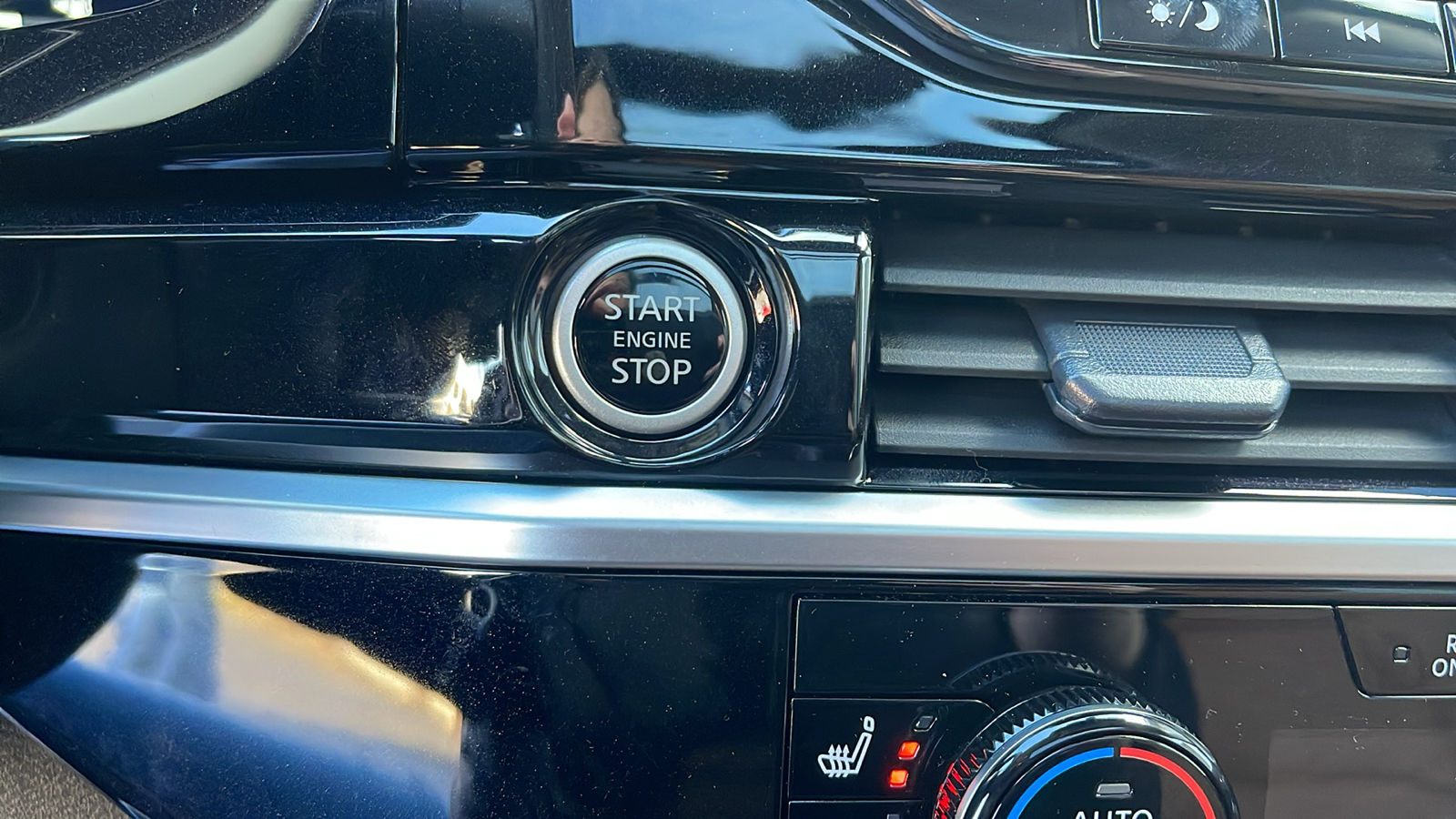 2024 Nissan Pathfinder Platinum 21