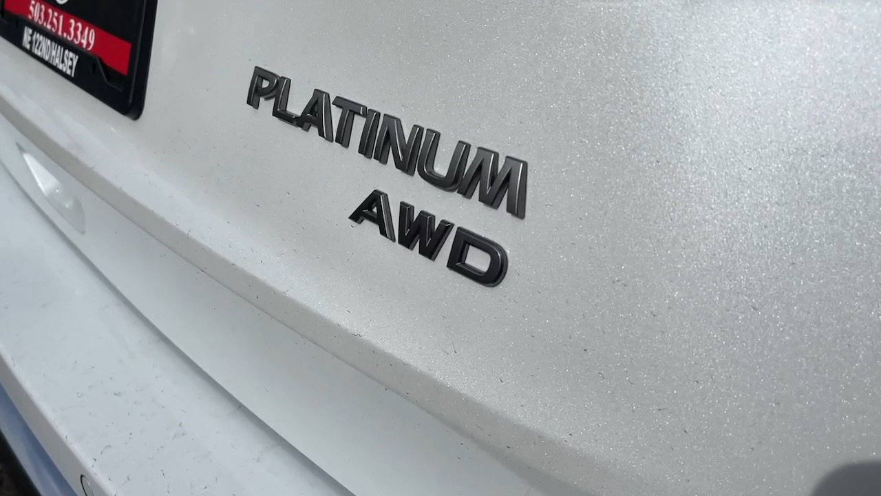 2024 Nissan Rogue Platinum 8
