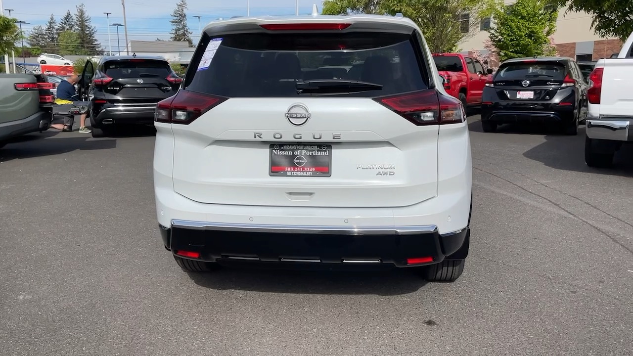 2024 Nissan Rogue Platinum 9