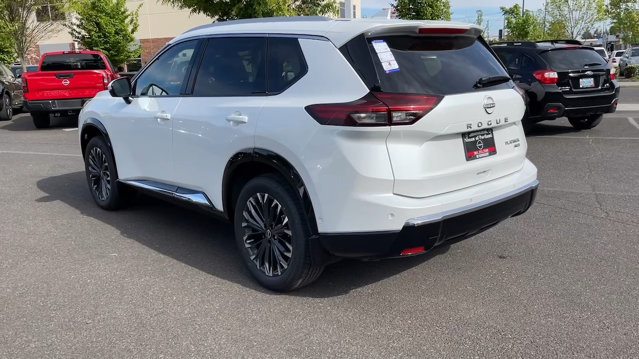 2024 Nissan Rogue Platinum 10