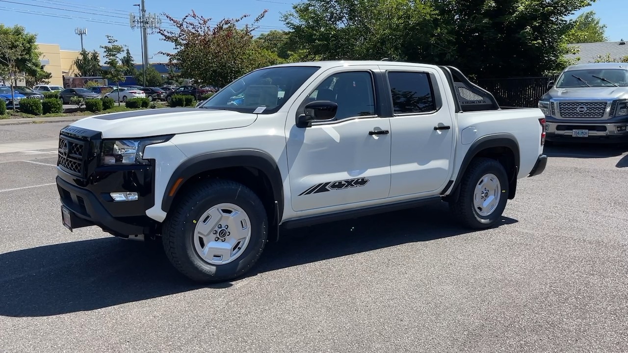 2024 Nissan Frontier SV Crew 2