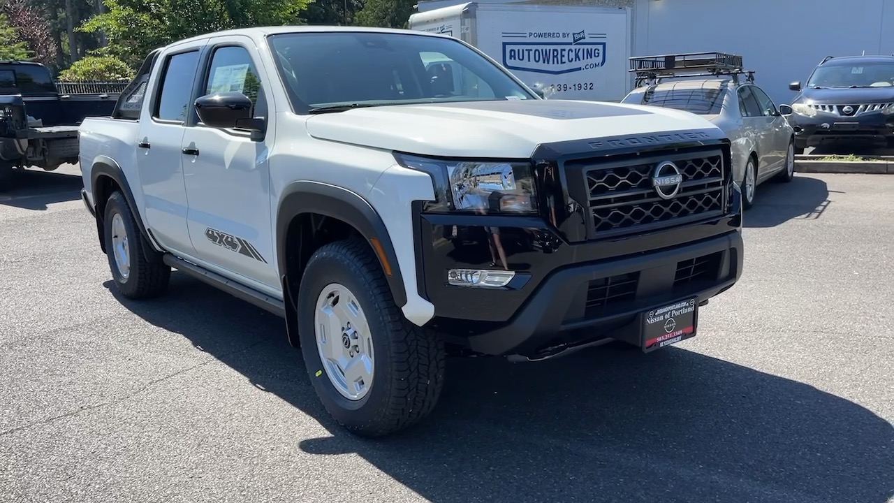 2024 Nissan Frontier SV Crew 5