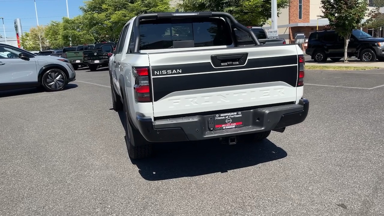 2024 Nissan Frontier SV Crew 11