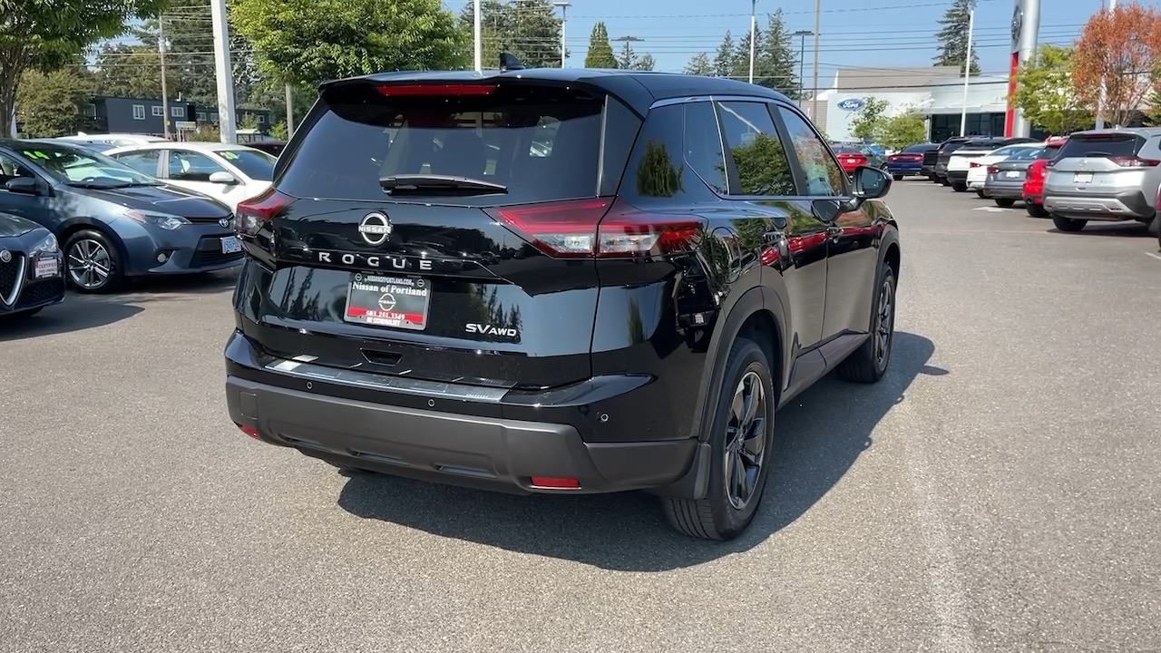 2024 Nissan Rogue SV 9