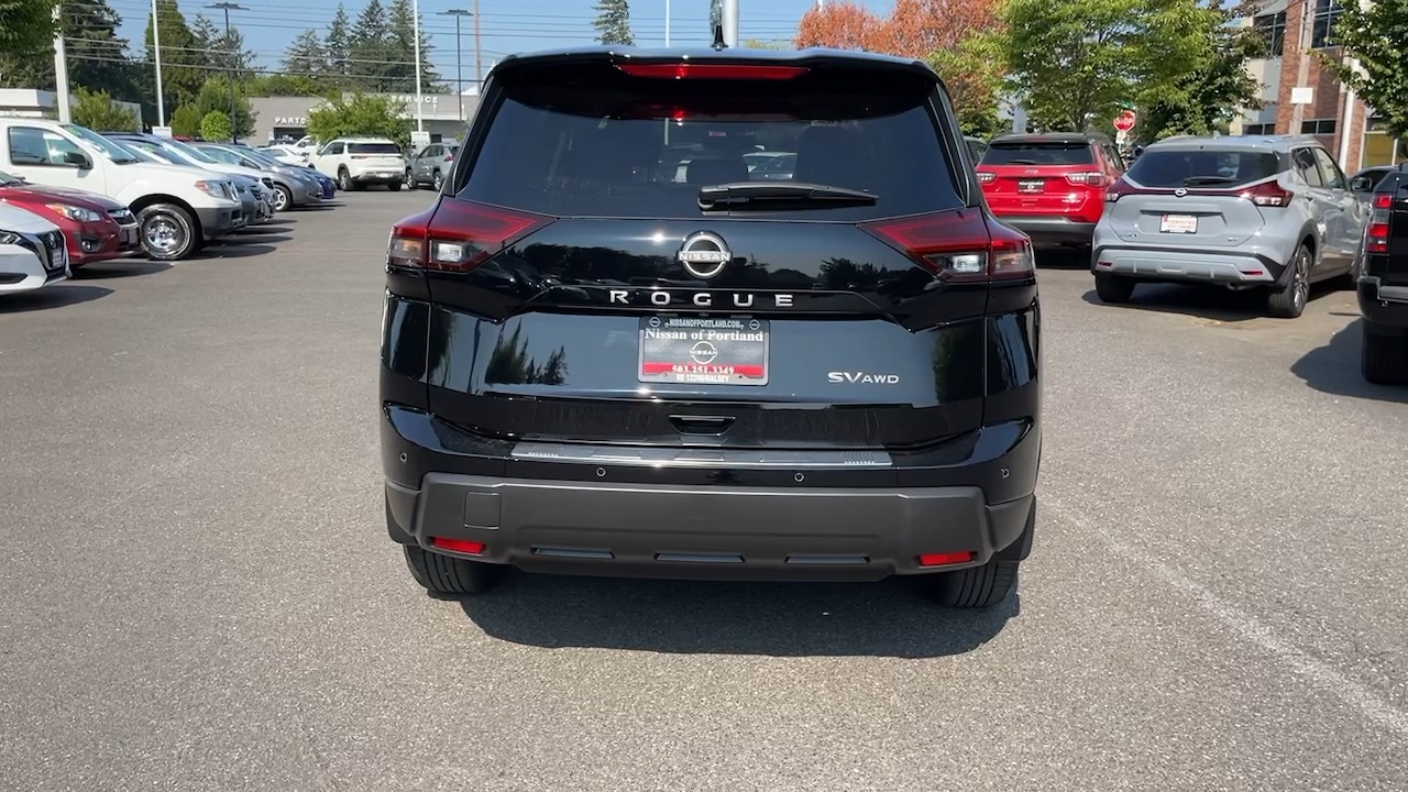 2024 Nissan Rogue SV 10