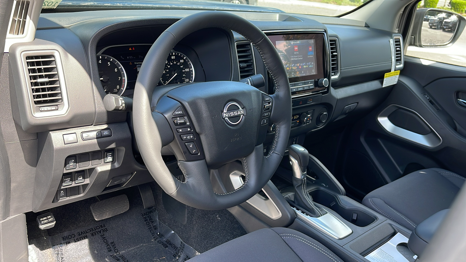 2024 Nissan Frontier SV Crew 2